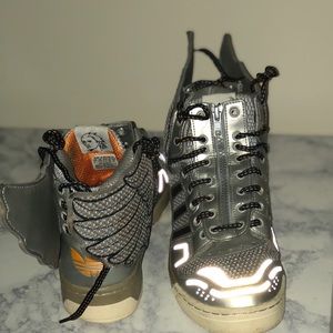 Jeremy Scott wings 2.0